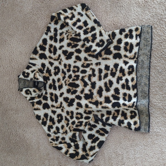 DKNY Leopard Print Funnel Neck Hi-Low Cozy Oversized Mob Wife Sweater Size L - Picture 9 of 11